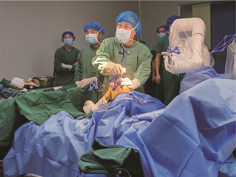 倾情倾力 擦亮“藏东明珠”