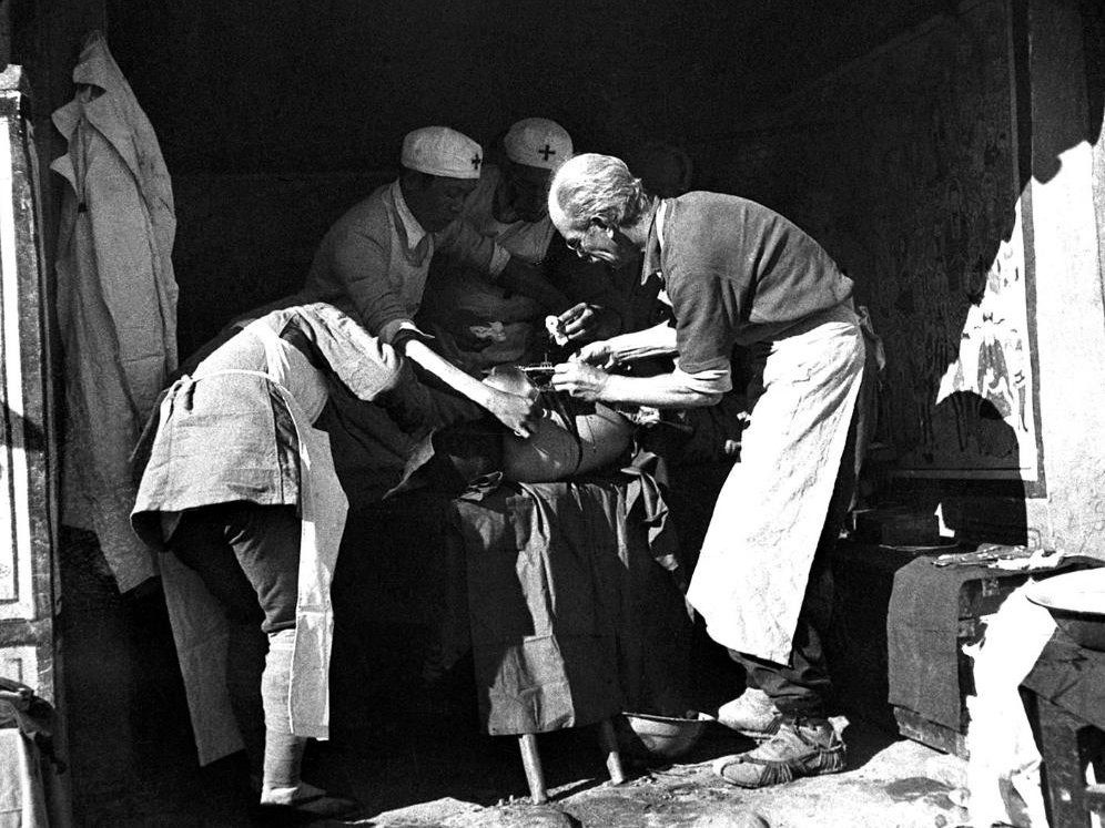 铭记历史 缅怀先烈丨白求恩：跨越山海的国际共产主义战士