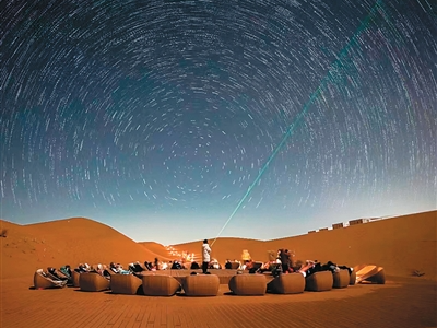 在夜游中体验另一种精彩（文旅新象）