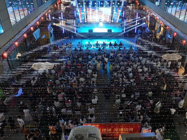 “村光大道”“村BA”“村超”……“村字头”文体活动，大有看头