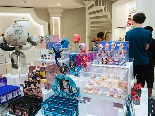 全球媒体聚焦丨从“负面滤镜”到“真香定律” 外媒谈中国品牌的逆袭