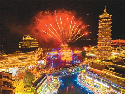 看，夜色下的消费力（锐财经）