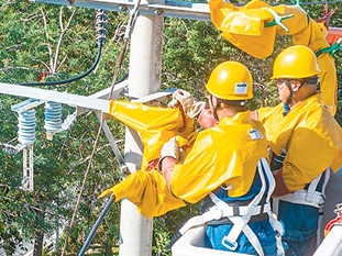 透过两个“1/3”看能源转型（“十四五”，我们见证这些“第一”⑤）