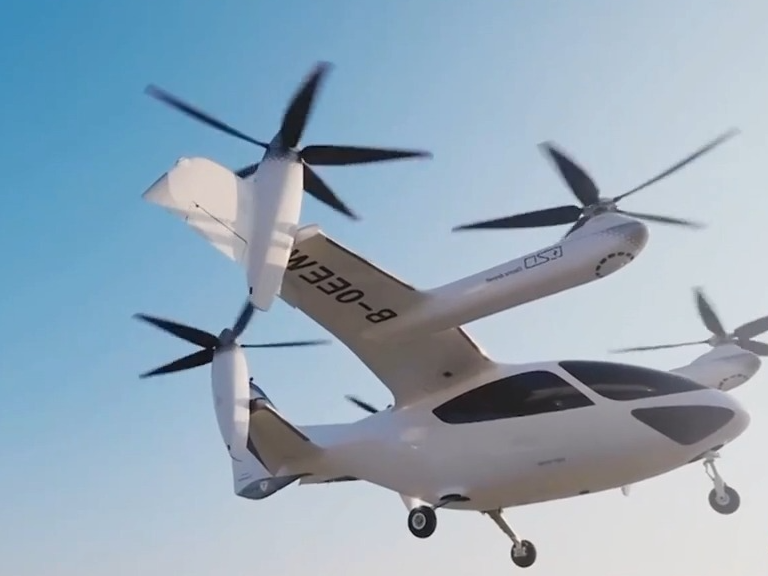 可容纳4名乘客6个登机箱 未来打飞的可能和出租车一个价