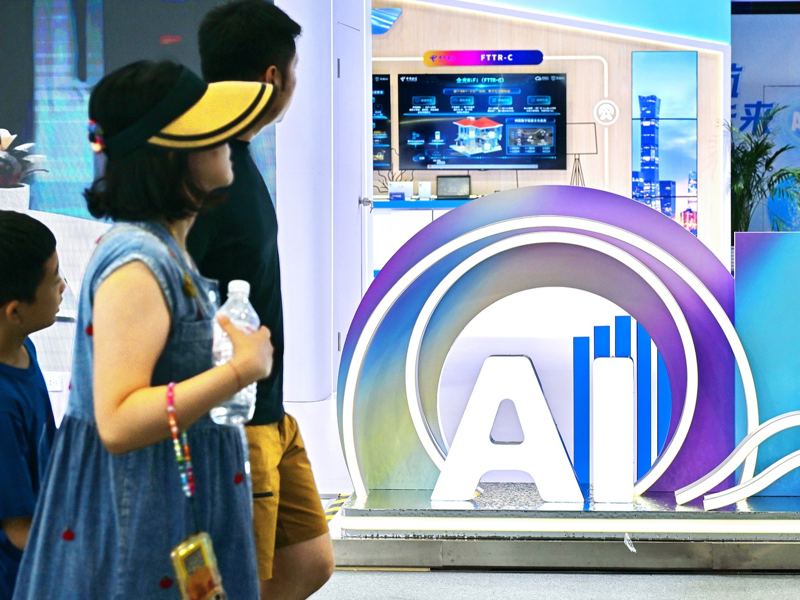 国际锐评丨服贸焕新，外资看到“中国遍地是机遇”