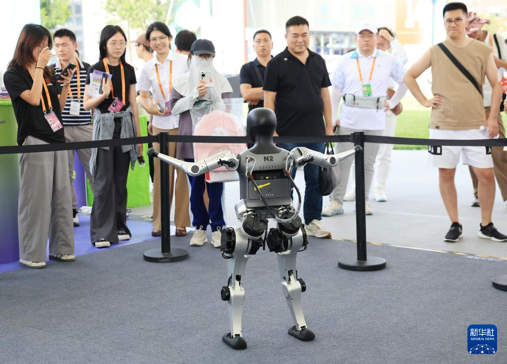 海外网评：开放中国，服贸联通世界