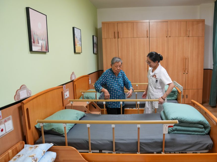 活力中国调研行｜成都：社区嵌入式养老中心让老年人在家门口养老