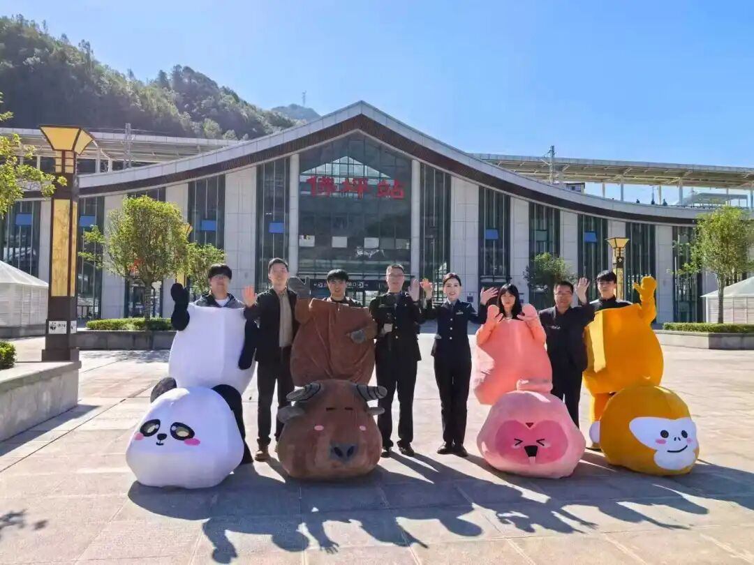 “我的铁路风景”故事汇原创美文征集展示活动火热启动