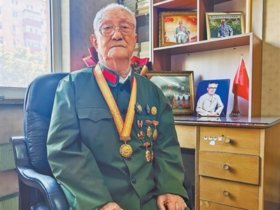 “我是党培养起来的战士，为党和人民奋斗终身”（跨越时空的精神回响）