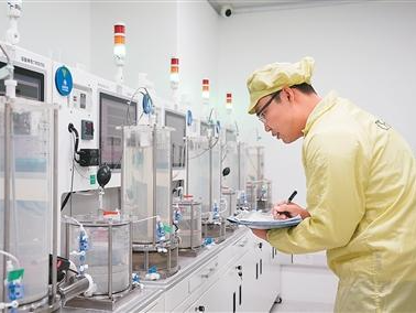 服务业扩大开放“路线图”上新（锐财经）