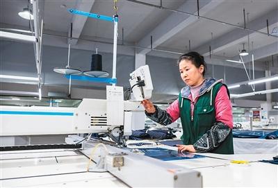 财政政策有力支持经济增长（锐财经）