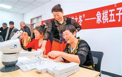 让家门口的幸福感越来越强