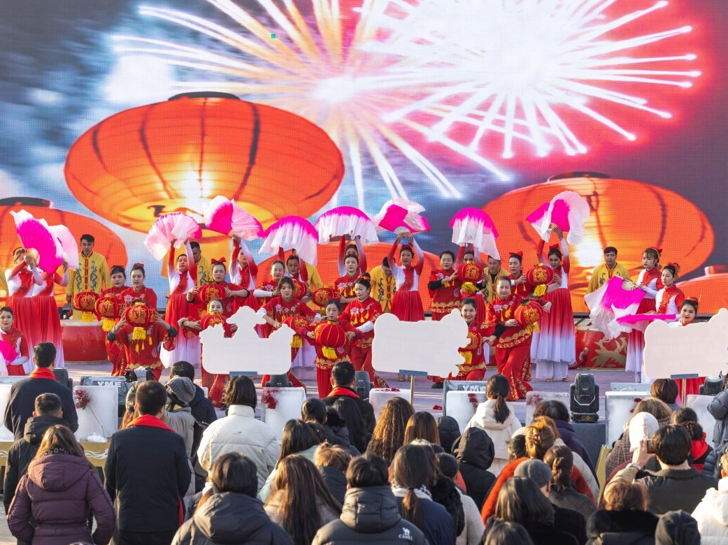 新疆的冬天亚克西丨越冷越“热”新疆乡村迎来“最忙冬天”