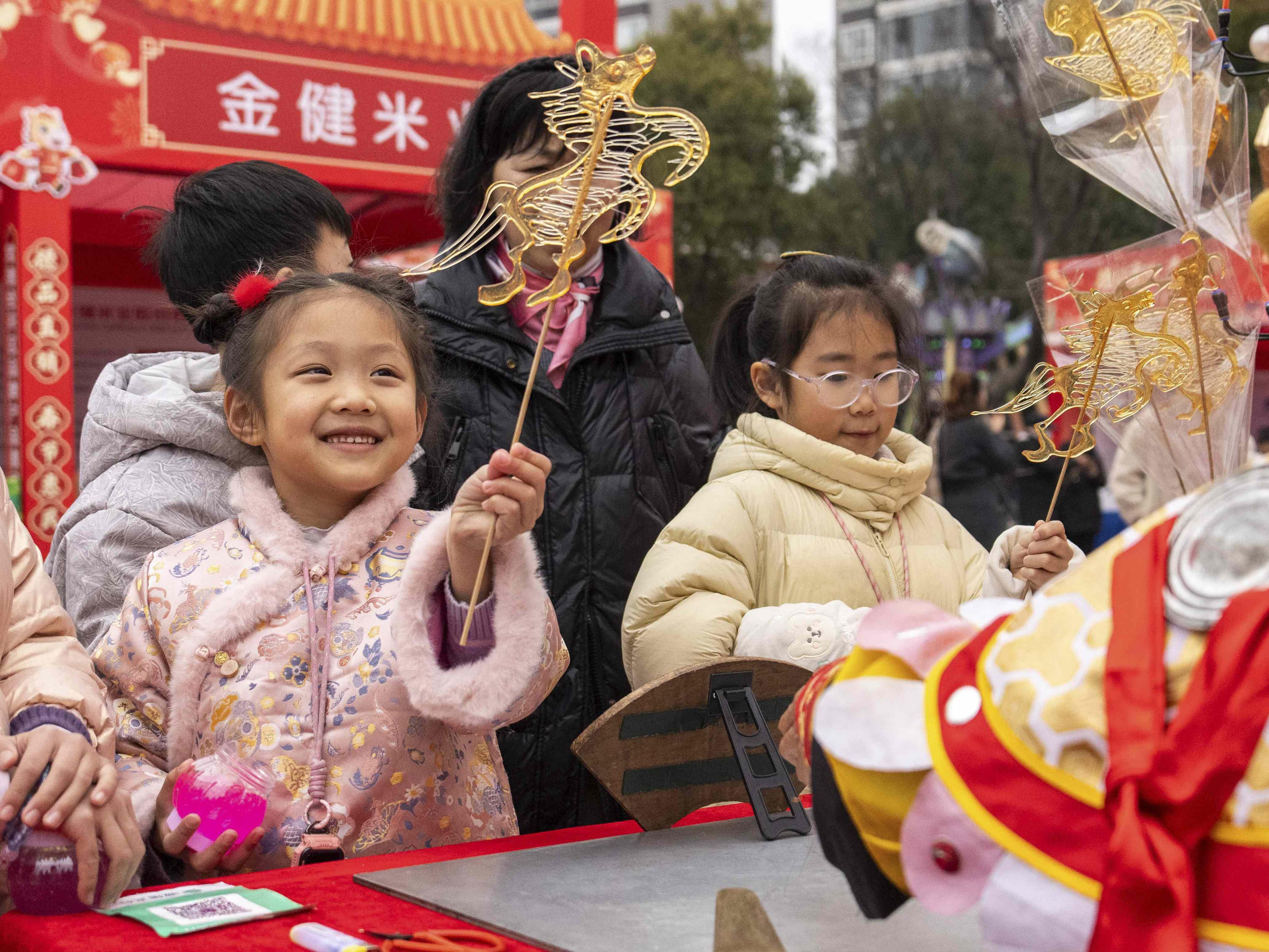 “云端”年味渐浓，年货节何以“火”得更旺、“热”得更久？