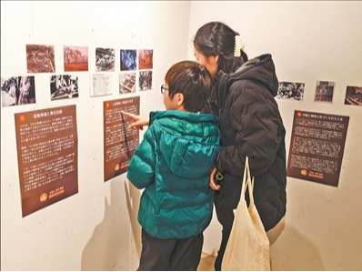 “到底是谁被蒙蔽，请面对真相吧，日本人！”（第一现场）