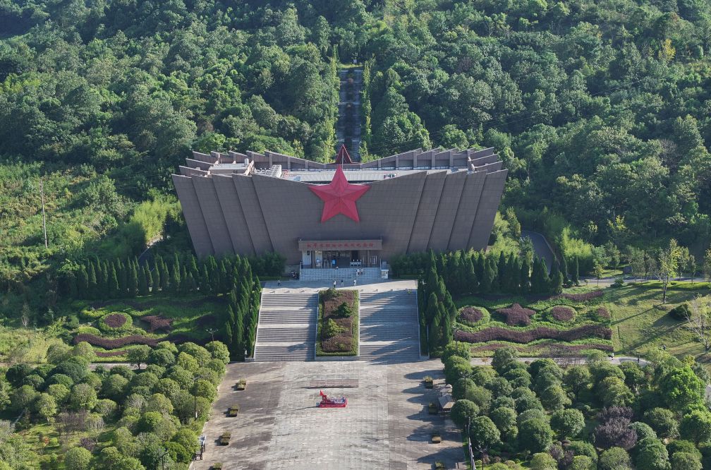 
南京脑科医院王小珊医生黄牛预约代挂号电话和总书记面对面·长征特辑｜革命理想高于天