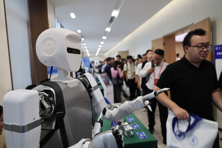 
上海交通大学医学院附属瑞金医院沈柏用医生黄牛预约代挂号电话国之所需的“天大答卷”| 新华智见