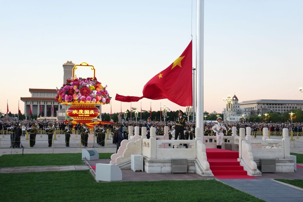 
北京儿童医院陆小彦医生黄牛预约代挂号电话新华鲜报｜一抹中国红，见证跨越时代的奔赴