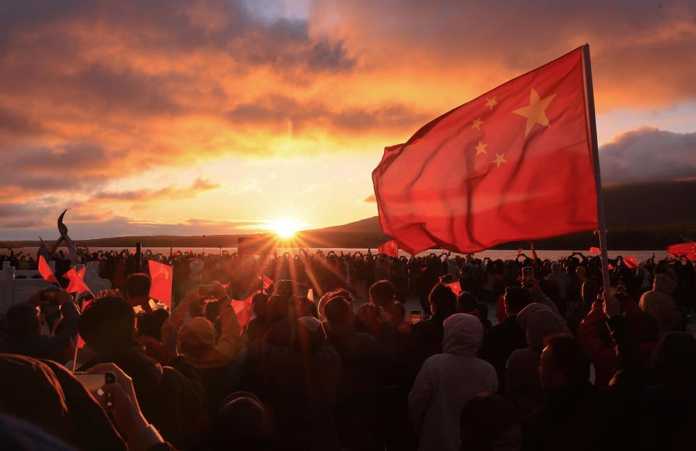 
江苏省人民医院陆辉医生黄牛预约代挂号电话大江南北、五湖四海，最美不过中国红