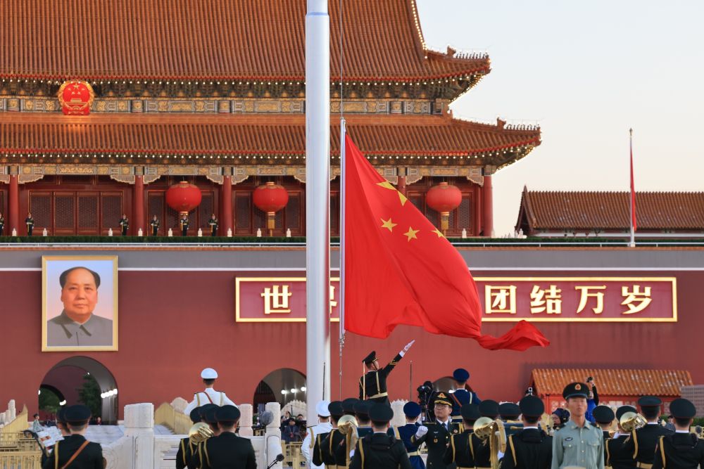
北京儿童医院陆小彦医生黄牛预约代挂号电话新华鲜报｜一抹中国红，见证跨越时代的奔赴