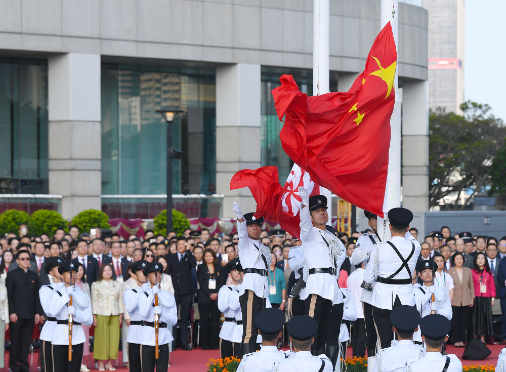 
南京东部战区总医院黄牛号贩子票贩子代网上预约代挂号电话盛世华诞，香江同庆——香港全城欢庆新中国成立77周年