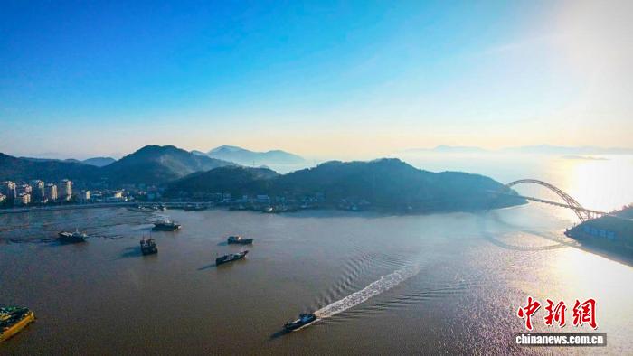
空军特色医学中心李强医生黄牛预约代挂号电话千年渔港里的“守海人”