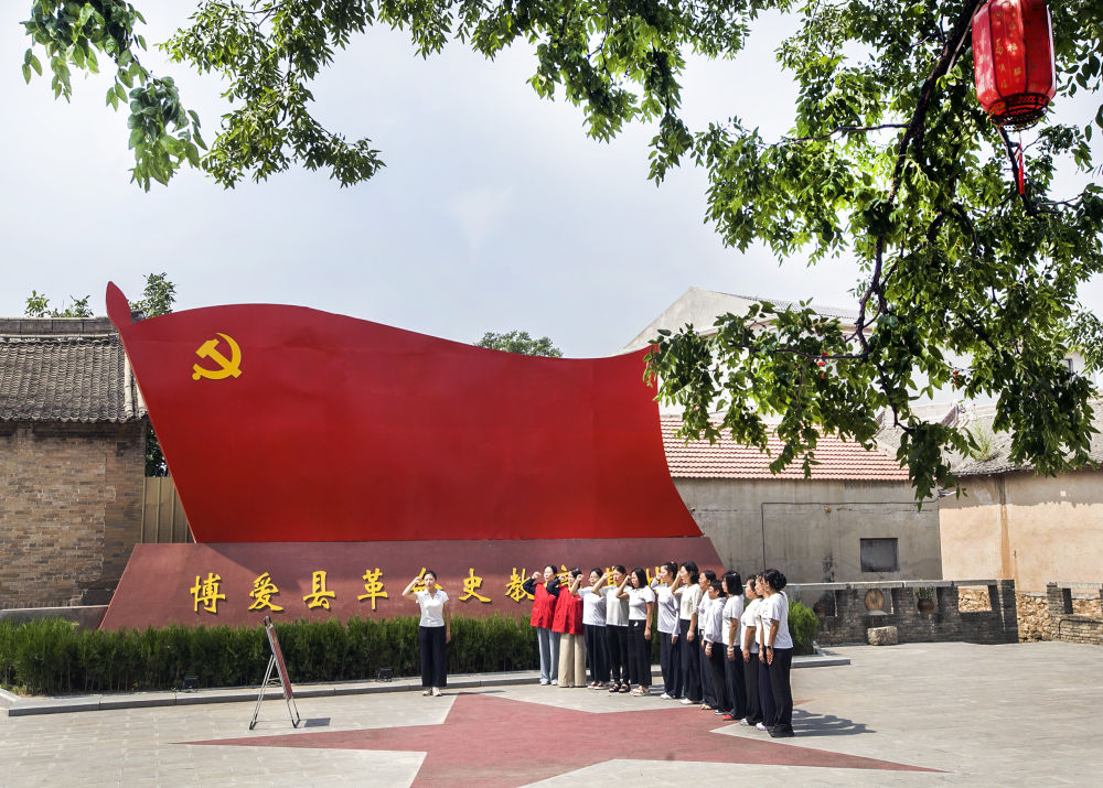 
南方医科大学皮肤病医院黄牛号贩子票贩子代网上预约代挂号电话坚守初心使命，始终保持党同人民群众的血肉联系——习近平党建思想引领新时代全面从严治党系列述评之二