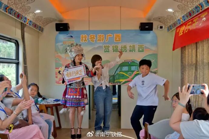 
中山大学附属第六医院张靖赵鲁刚方聪朱波黄牛挂号电话我的铁路风景｜车窗流转，映照万家灯火