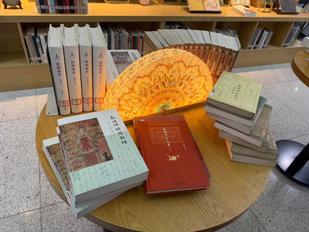 校馆弦歌｜从“马背上的图书馆”走上新时代的长征路 - 配图6