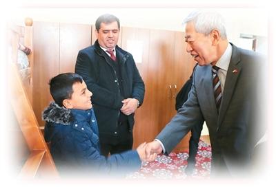 万里寄家书 寸心报家国（人民家书）