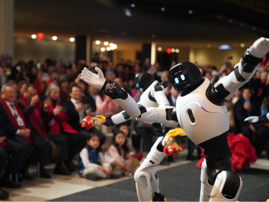 海评面：“中国科技赋能春节庆典”