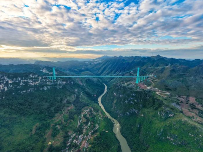 东西问｜德国汉学家廉亚明：如何从历史视角理解当代中国？