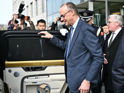 全球媒体聚焦 | 多家外媒关注默茨访华 称中国庞大市场及先进技术至关重要