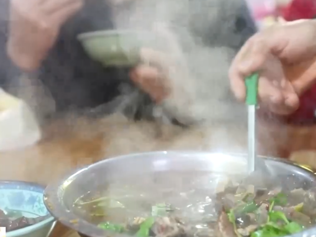 “年经济”消费新场景解锁“吃喝游购娱”沉浸式体验 特色美食洋溢幸福感