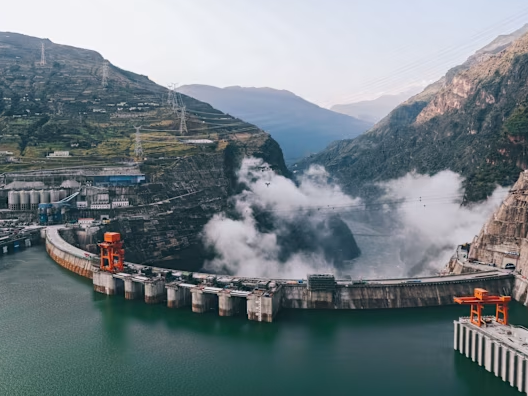 全球媒体聚焦︱英媒：中国铝冶炼厂开启绿色征程