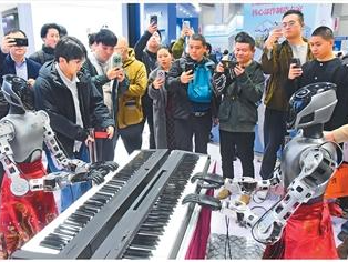 “十五五”带来共赢新机遇（国际论道）