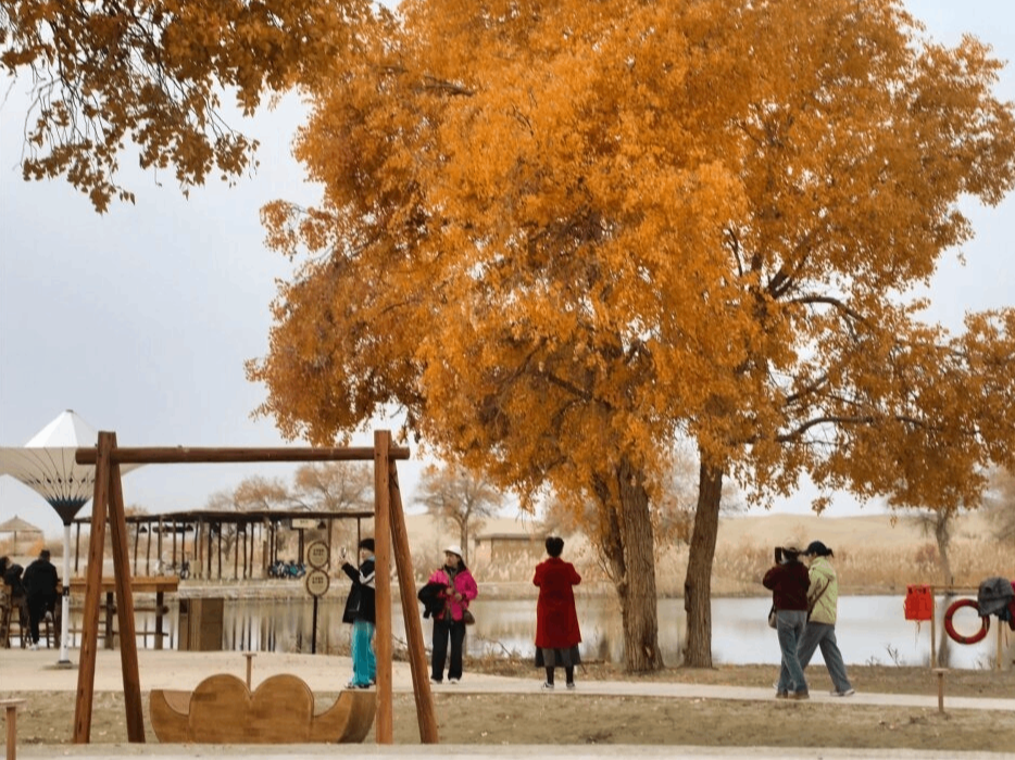 春风拂热土，文旅“燃”动新疆