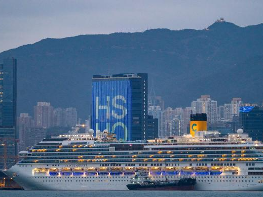 （经济观察）香港邮轮经济强劲复苏 “三引擎”发力显成效