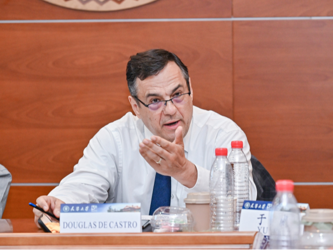 巴西学者点赞中国环保不走西方老路