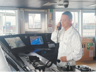 全球最大纯电动智能集装箱海船首航（创新故事）