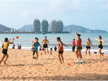 椰风海韵间感受沙滩运动魅力