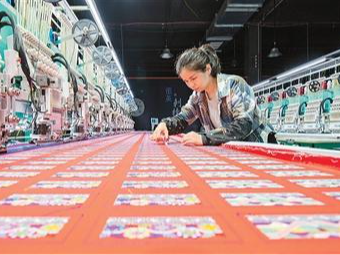​纺织工业升级“有标可依”（锐财经）