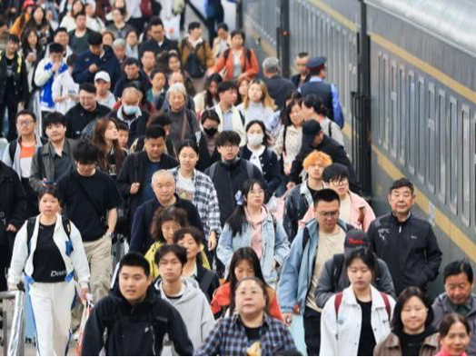 “五一”出行路线图藏着消费新动能