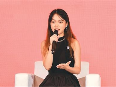 ​实现跨文化传播的“双向奔赴”（中外青年说）