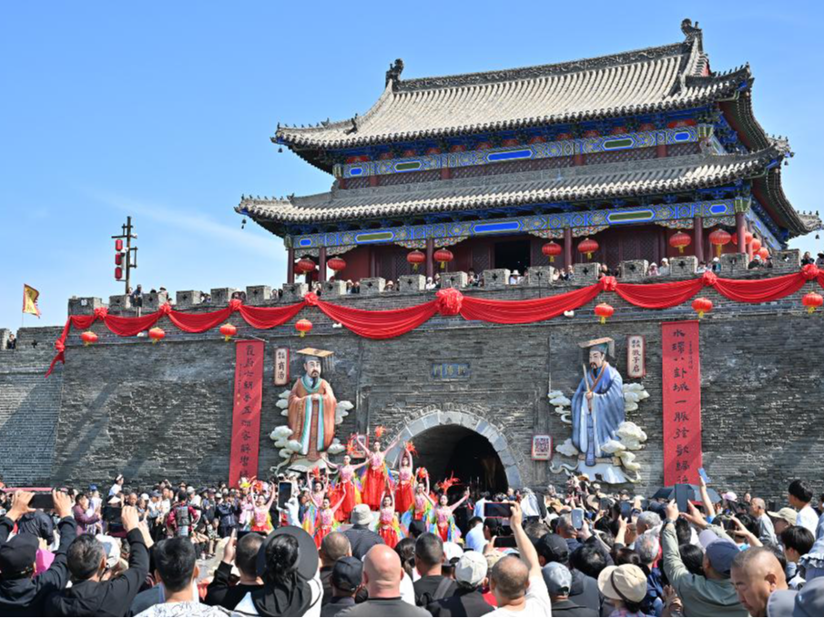 假日江山丽 旅途活力足——“五一”假期掀起出游热潮