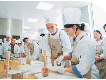 “美食学院”，越来越吃香