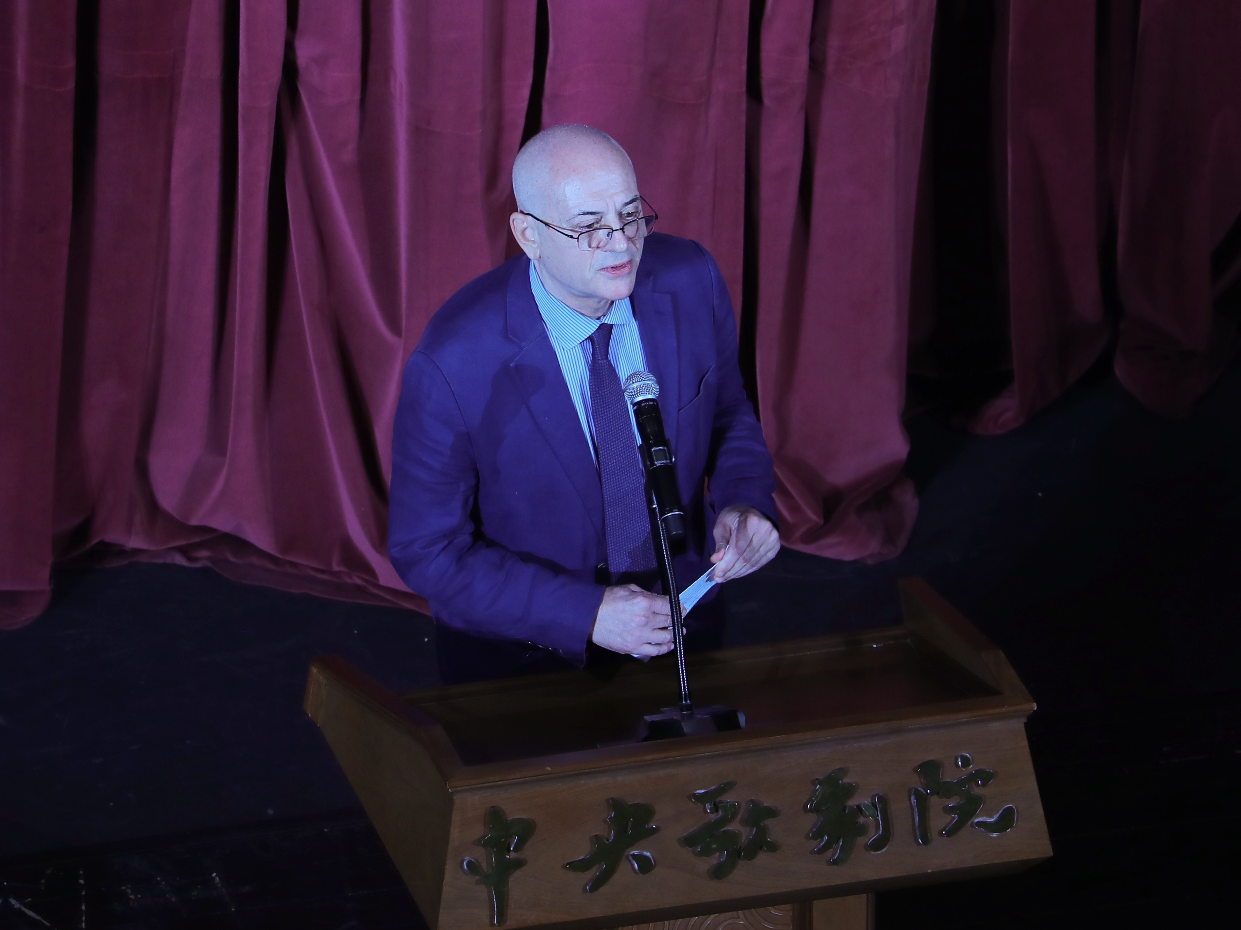 格鲁吉亚驻华大使卡岚达泽：格中关系发展前景光明