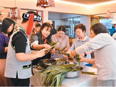 粽叶飘香牵两岸 佳节同心叙亲情