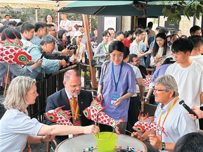 在黄山，中外市长们聊了啥？