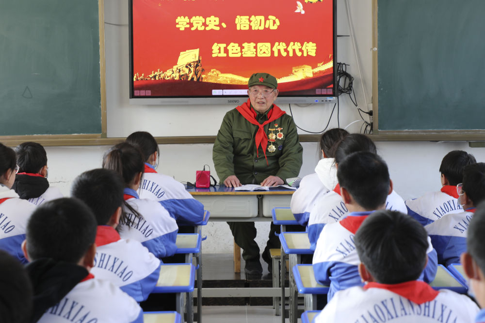 
重庆各大医院各科室刘权兴医生黄牛预约代挂号电话八句心里话，读懂勋章背后的信仰力量